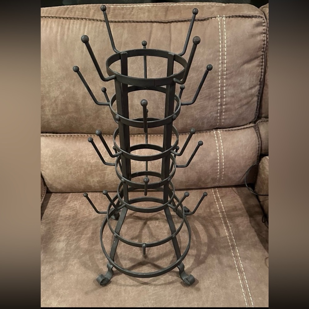 Heavy Duty Iron Mug Tree